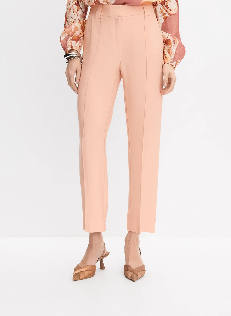 Pantalon écourté à jambe droite