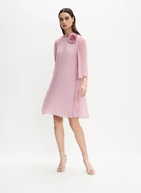 Robe à rosette en chiffon plissé
