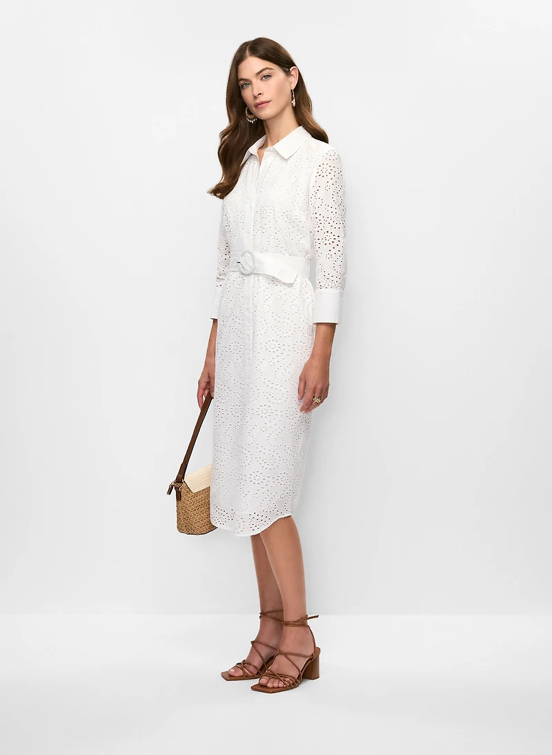 Robe-chemisier boutonnée à oeillets