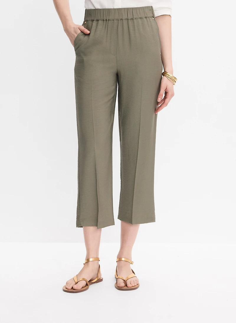 Straight-Leg Capris