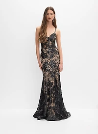 Robe à paillettes et en dentelle