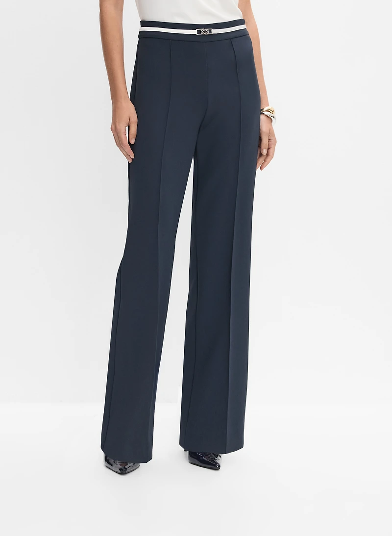 Pantalon à jambe évasée en crêpe