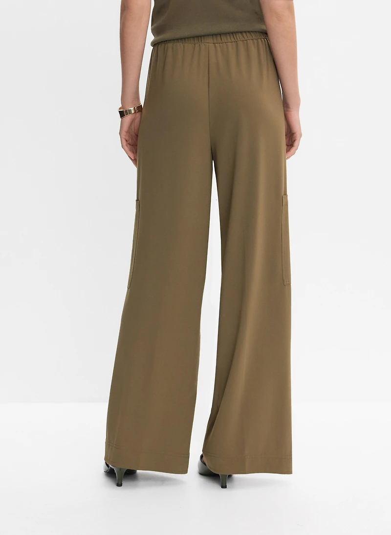 Pantalon à poches appliquées