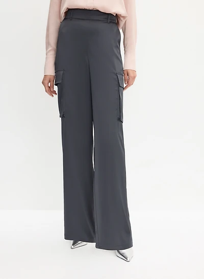 Pantalon cargo en satin à jambe large