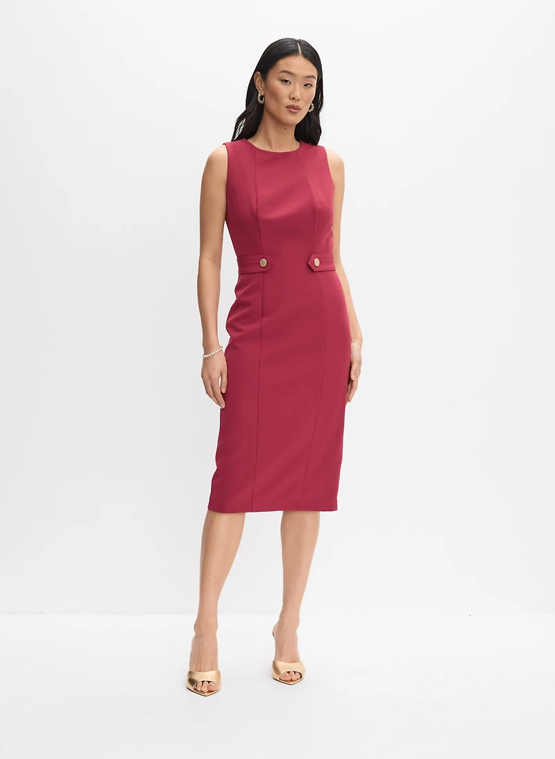 Robe fourreau sans manches