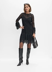 Robe droite en dentelle