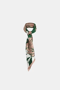 Foulard à motif floral  