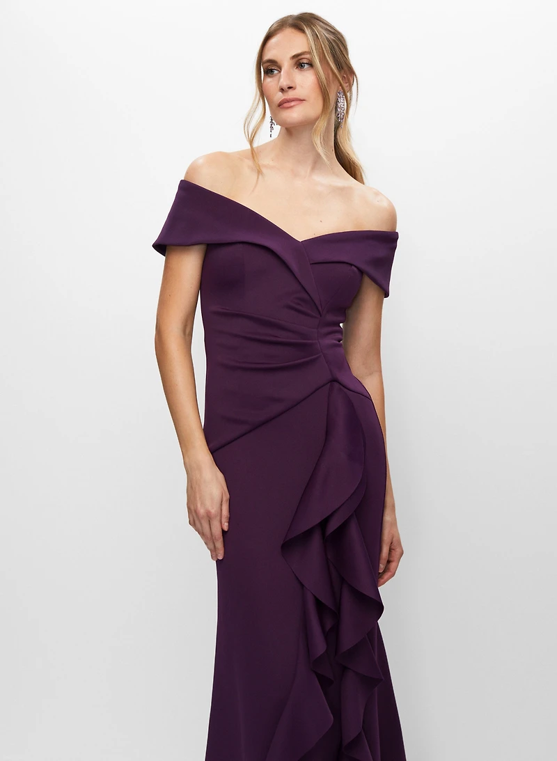 Robe longue à décolleté en coeur