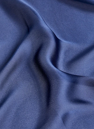 Foulard oblongue uni effet satin