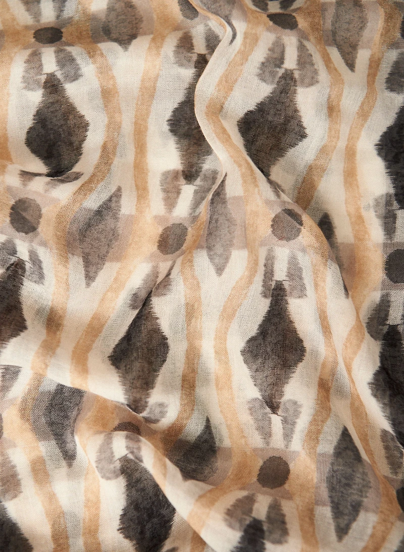 Foulard léger à motifs géométriques