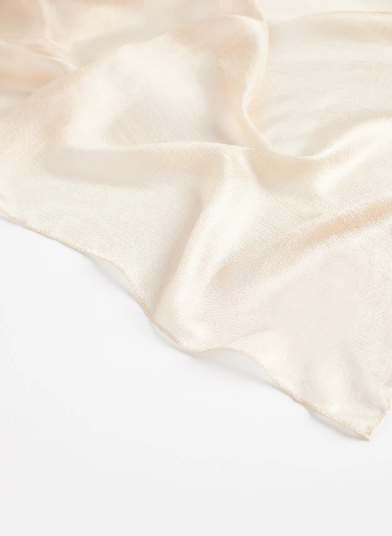 Foulard de soirée uni et transparent