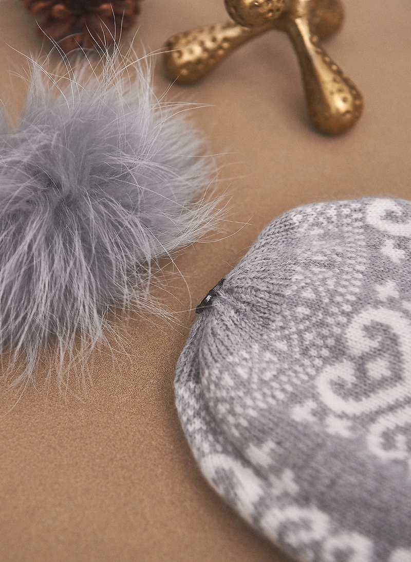 Tuque en tricot à pompon amovible
