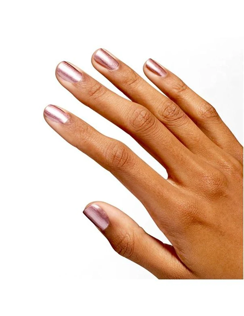 OPI Infinite Shine fait briller tout ça