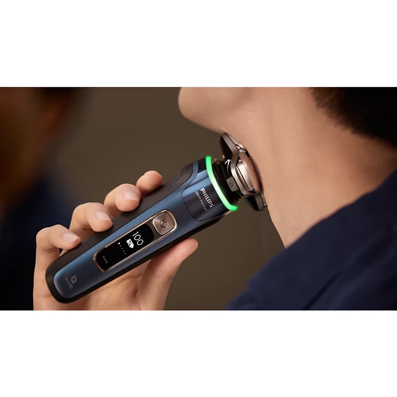 Philips Series 9000 Electric Shaver Wet/Dry Clean/Charge XP9201/20