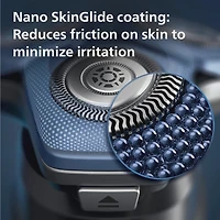 Philips Electric Shaver Series 7000, Wet & Dry with SkinIQ technology & Cable-free Quick Clean Pod, S7882/50