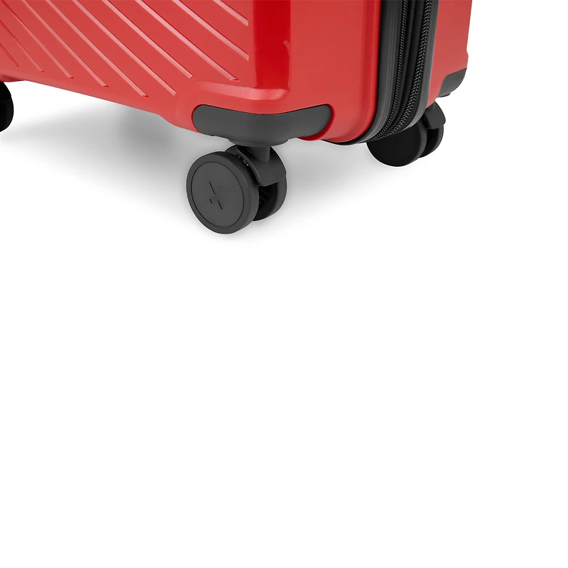 Tracker Dynamo DLX Carry-on