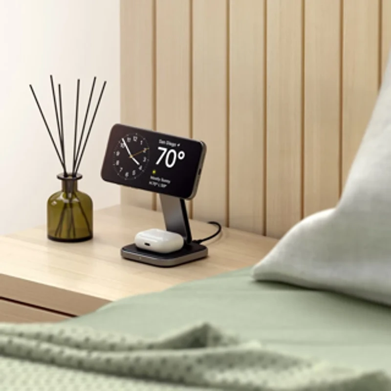 Satechi -in-1 Foldable Qi2 Wireless Charging Stand