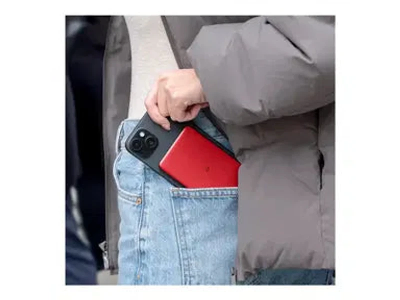 LOGiiX Piston Power 5000 mAh Slim Mag Special Edition - Canada Red