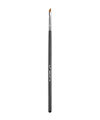 E06 Winged Liner Brush