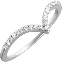 1/6 CTW Natural Diamond V Ring
