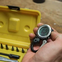 Digiclip - Black Case Silver Bezel