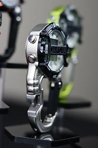 Digi Cage Clip / Silver Case - Black Accents
