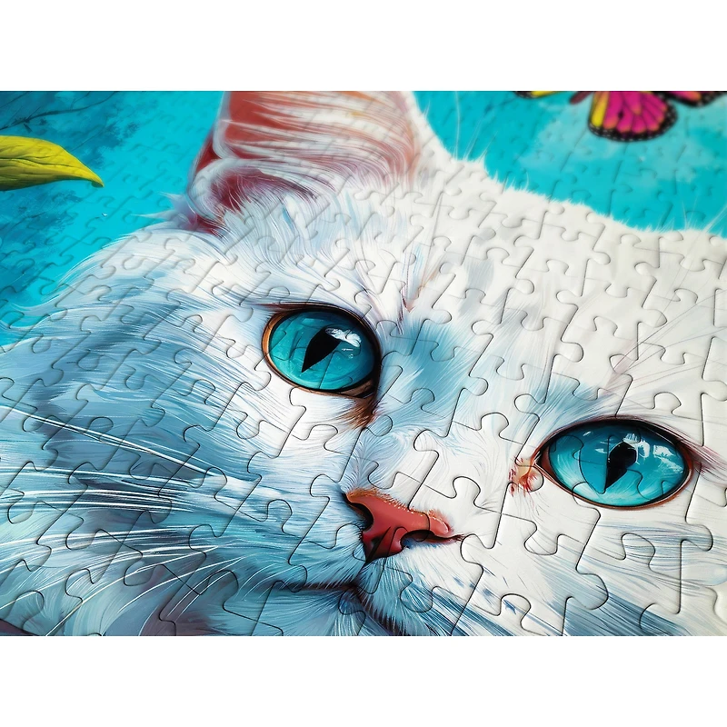 White Cat 1000 Piece Puzzle - Online Only