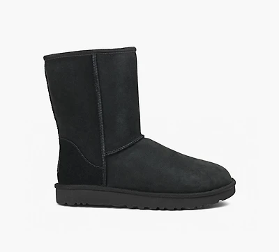UGG | CLASSIC SHORT II NOIR FEMMES