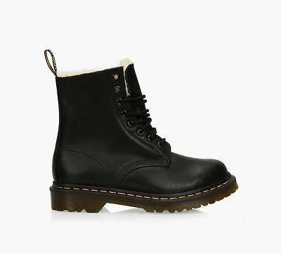 DR. MARTENS | BOTTE 1460 SERENA DOUBLÉE FAUSSE FOURRURE NOIR FEMMES