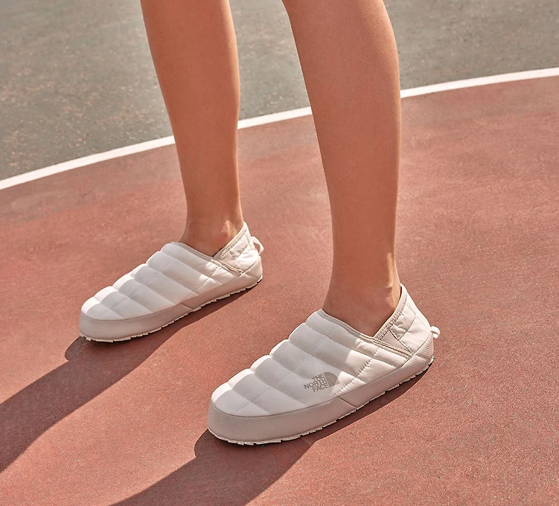 THE NORTH FACE | MULE THERMOBALL TRACTION V BLANC FEMMES