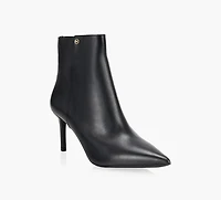 MICHAEL KORS | BOTTINE ALINA FLEX NOIR FEMMES