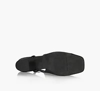 WISHBONE | DORA H NOIR FEMMES