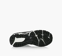 NEW BALANCE | 2002R NOIR FEMMES
