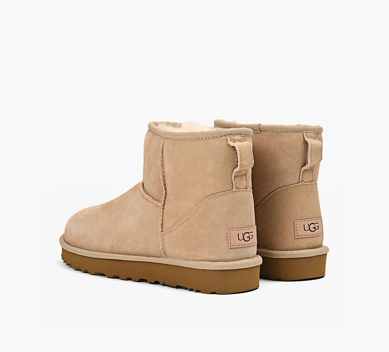 UGG | CLASSIC MINI II BEIGE FEMMES