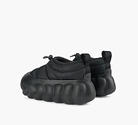 CROCS | SOULIERS OVERPUFF SHORTY NOIR FEMMES