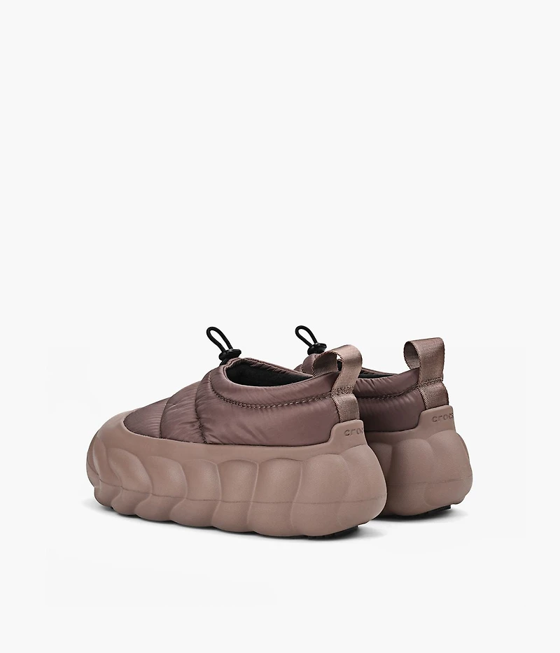 CROCS | SOULIERS OVERPUFF SHORTY TAUPE FEMMES