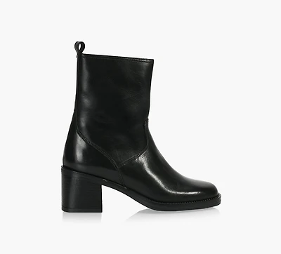BROWNS | AVIAN  NOIR FEMMES