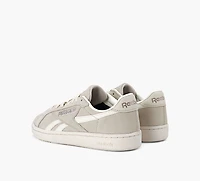 REEBOK | BASKET CLUB C GROUNDS UK TAUPE FEMMES