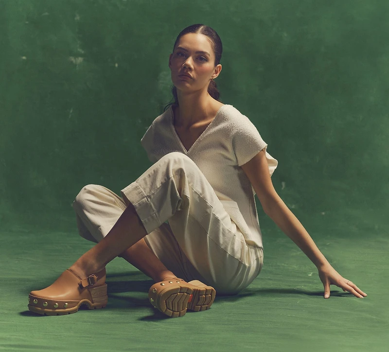 SOREL | ROAM’N CLOG™ RVT SABOTS TAN FEMMES