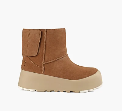 UGG | CLASSIC STREETSCAPE TAN FEMMES
