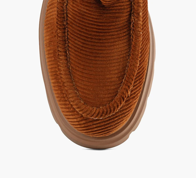 STUART WEITZMAN | CHUKKA EN PEAU RETOURNÉE HUDSON TAN FEMMES