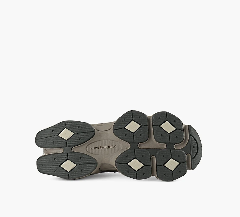 NEW BALANCE | 9060 BRUN FEMMES