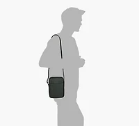 LACOSTE | SAC CAMÉRA FIN VERTICAL | NOIR | HOMMES