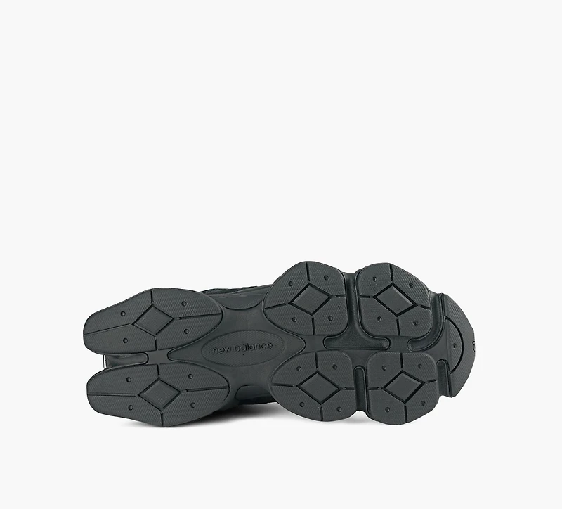 NEW BALANCE | 9060 NOIR FEMMES