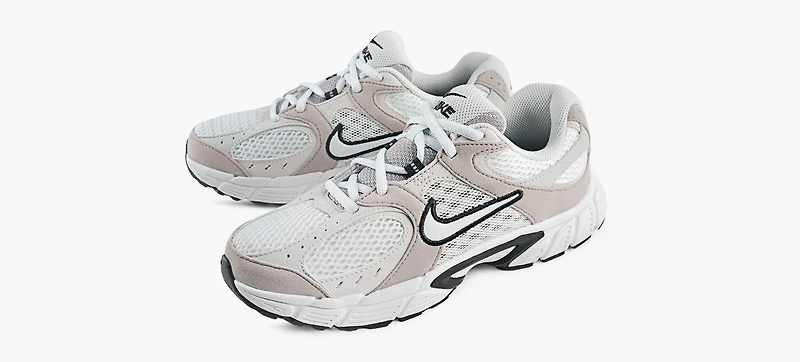 NIKE | BASKET V5 RUNNER SUÈDE À LACER BEIGE GRAND ENFANT FILLE