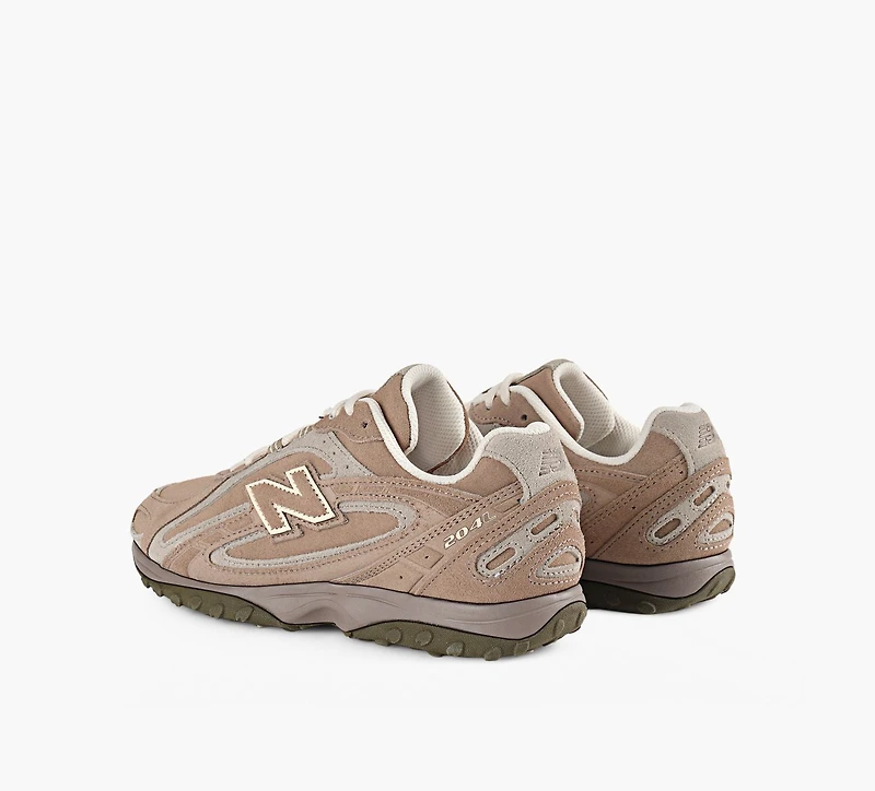 NEW BALANCE | 204L TAUPE FEMMES