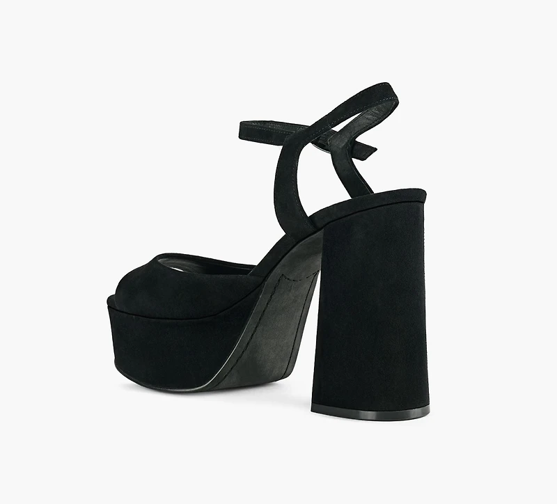 WISHBONE | KIMBERLY NOIR FEMMES