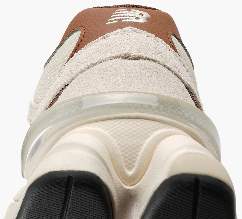 NEW BALANCE | 9060 BEIGE GRAND ENFANT UNISEXE