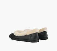UGG | BALLERINE EN CUIR ZORA NOIR FEMMES