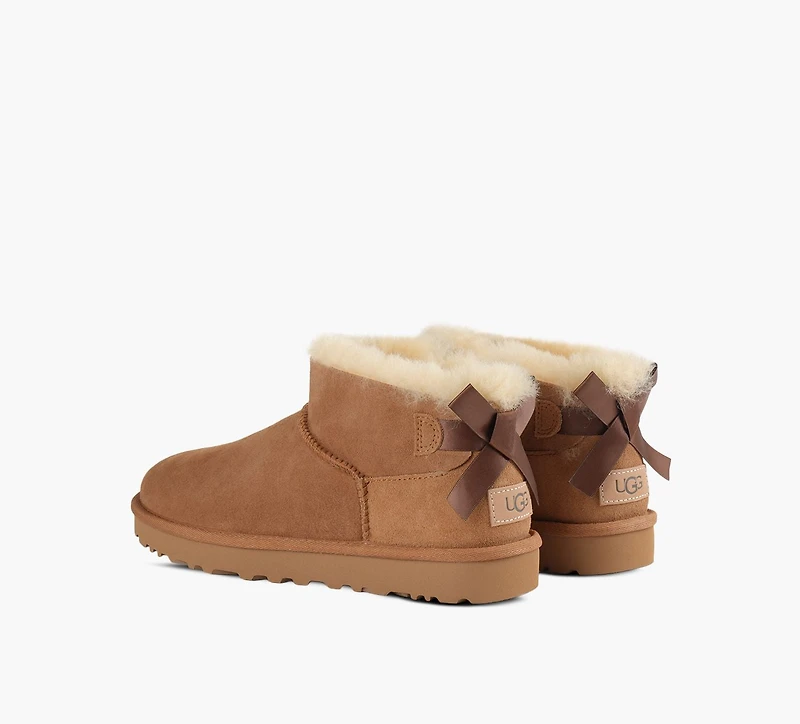 UGG | ULTRA MINI BAILEY BOW TAN FEMMES